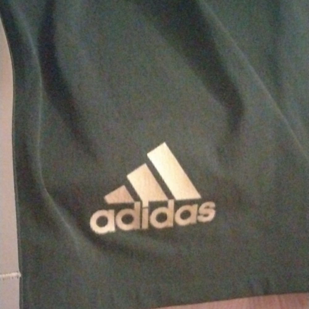 Adidas     - Picture 2 of 4